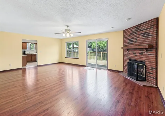 Photo 4 of Single family home for sale at 304 Brian Dr, Swansea, IL 62226 | MLS# MIS26040637 | Listing updated on 2026-10-14