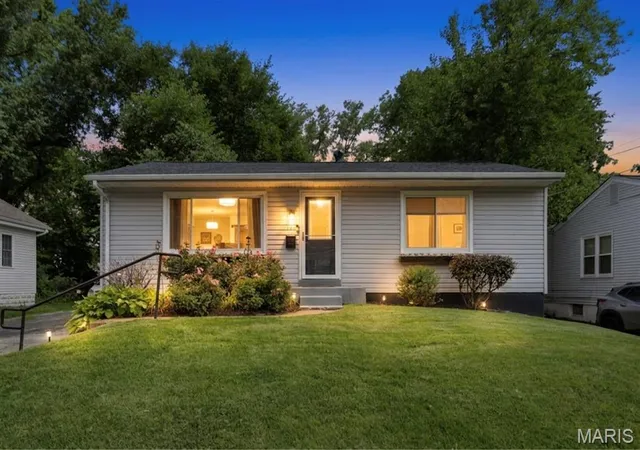 1st image of 209 Madison Ave, St Louis, MO 63119 | MLS# MIS26040659