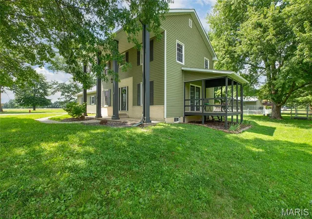 Homes for sale in Bunker Hill, IL | 213 W Alton St, Bunker Hill, IL 62014 | MLS# MIS26040680