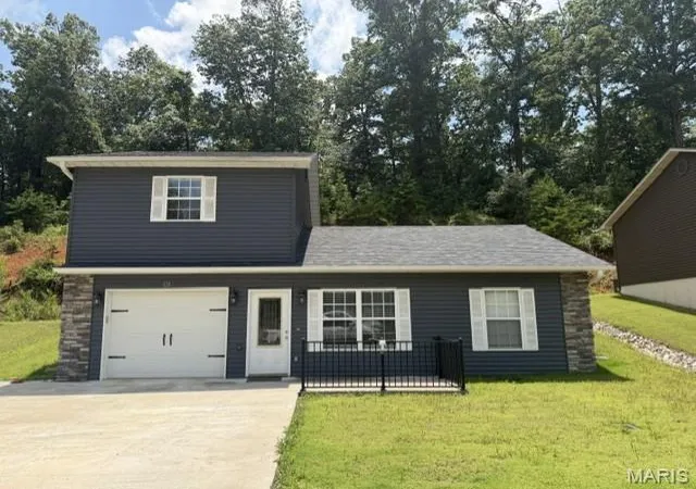 1st image of 118 Mayson Ln, Poplar Bluff, MO 63901 | MLS# MIS26040682