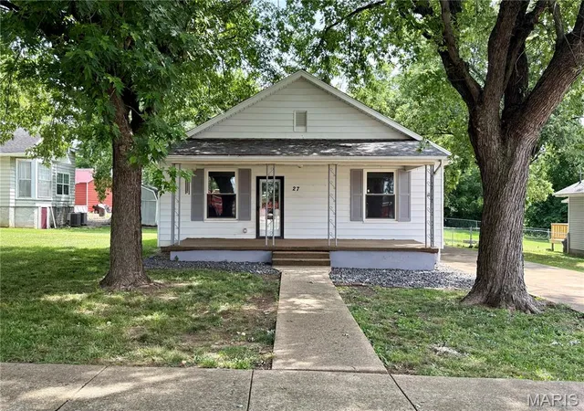Homes for sale in Park Hills, MO | 27 Houser St, Park Hills, MO 63601 | MLS# MIS26040683