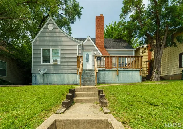 Homes for sale in Rolla, MO | 709 E 10th St, Rolla, MO 65401 | MLS# MIS26040709