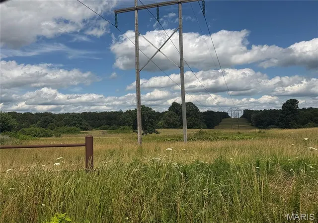 2nd image of 1024 Cr 2210, Salem, MO 65560 | MLS# MIS26040725