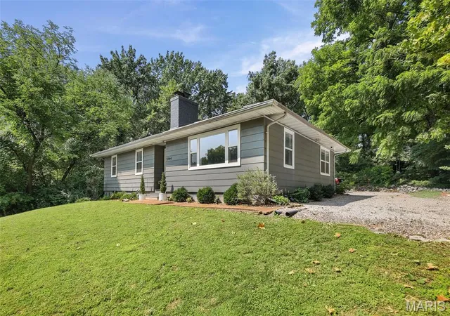 2nd image of 5944 Sugar Loaf Rd, Collinsville, IL 62234 | MLS# MIS26040730