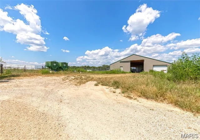 5th image of 26469 Roam Dr, Waynesville, MO 65583 | MLS# MIS26040750
