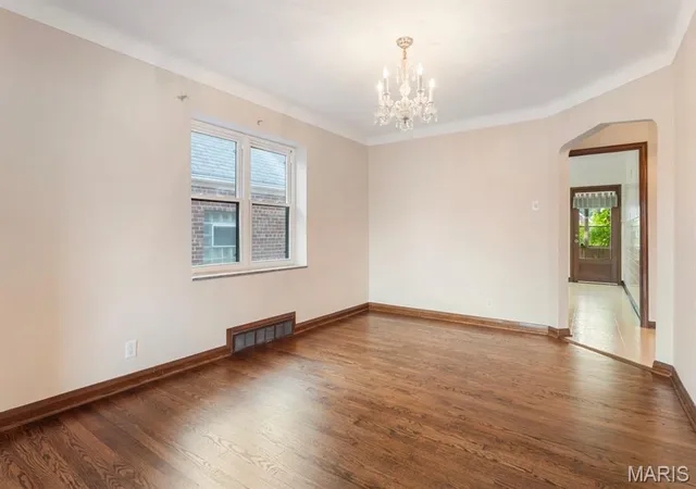 Photo 4 of Single family home for sale at 5665 Oleatha Ave, Saint Louis, MO 63139 | MLS# MIS26040770 | Listing updated on 2026-09-15