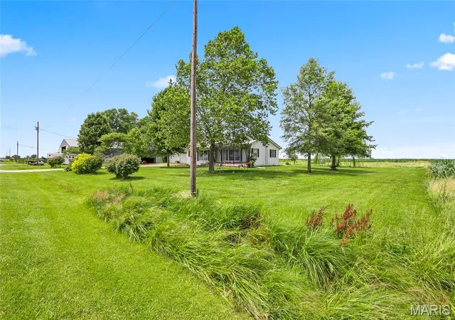 Homes for sale in Vandalia, MO | 38753 Audrain Road 564, Vandalia, MO 63382 | MLS# MIS26040776