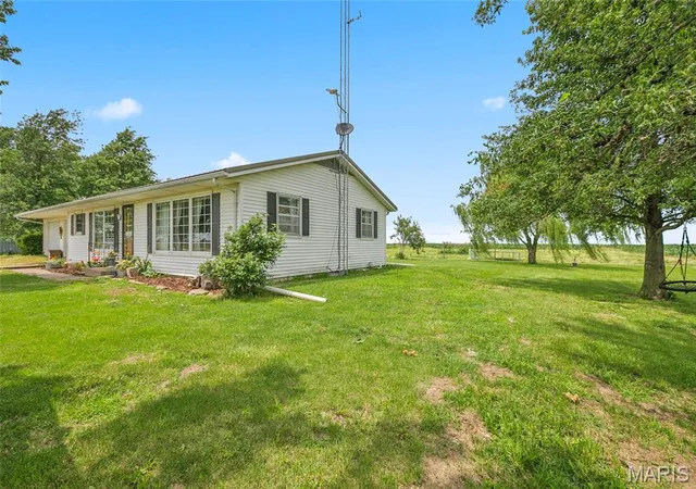 Homes for sale in Vandalia, MO | 38753 Audrain Road 564, Vandalia, MO 63382 | MLS# MIS26040776