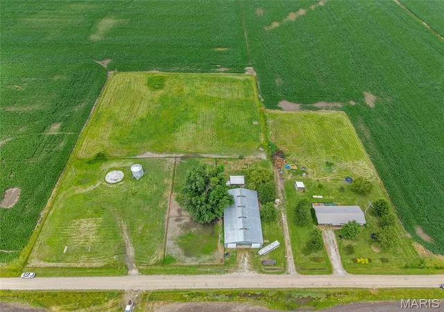 Homes for sale in Vandalia, MO | 38753 Audrain Road 564, Vandalia, MO 63382 | MLS# MIS26040776