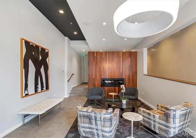 2nd image of 4101 Laclede Ave #202, Saint Louis, MO 63108 | MLS# MIS26040785