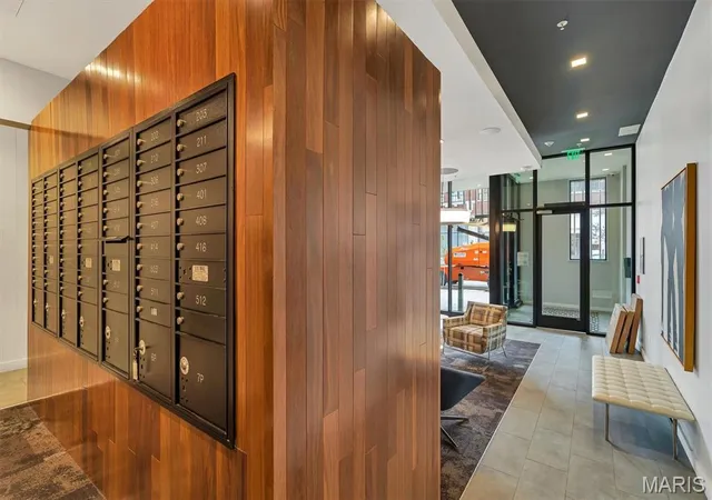 3rd image of 4101 Laclede Ave #202, Saint Louis, MO 63108 | MLS# MIS26040785