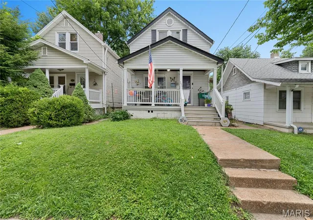 3rd image of 7615 Jerome Ave, Maplewood, MO 63143 | MLS# MIS26040788