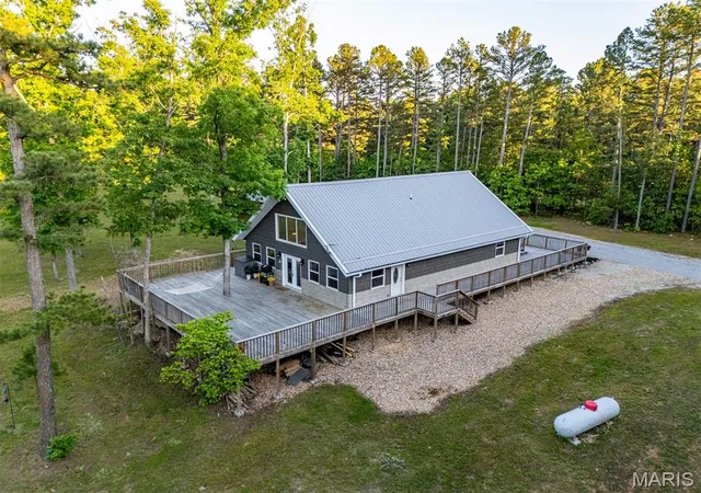 Homes for sale in Houston, MO | 16051 Forrest Dr, Houston, MO 65483 | MLS# MIS26040798