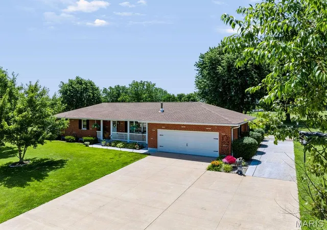 1st image of 11011 Us Hwy 61, Sainte Genevieve, MO 63670 | MLS# MIS26040828