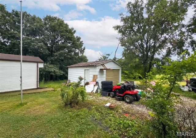 Homes for sale in Festus, MO | 3102 Meyer Rd, Festus, MO 63028 | MLS# MIS26040830
