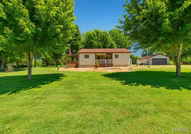 Homes for sale in Sorento, IL | 108 S West St, Sorento, IL 62086 | MLS# MIS26040831