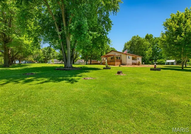 Homes for sale in Sorento, IL | 108 S West St, Sorento, IL 62086 | MLS# MIS26040831