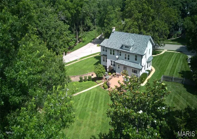 Homes for sale in Webster Groves, MO | 204 Spencer Rd, Webster Groves, MO 63119 | MLS# MIS26040832