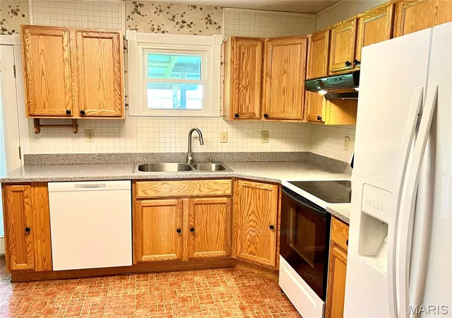 2nd image of 1310 Hillview Dr, Rolla, MO 65401 | MLS# MIS26040853