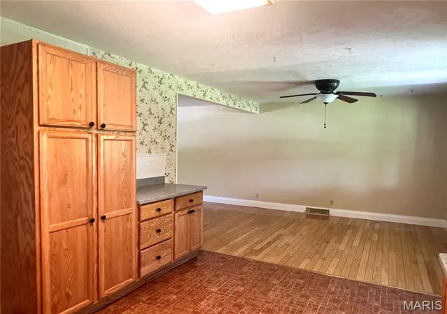 5th image of 1310 Hillview Dr, Rolla, MO 65401 | MLS# MIS26040853