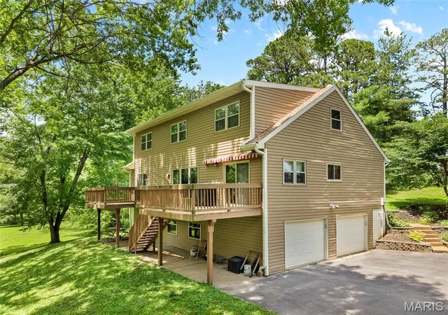 Homes for sale in Troy, IL | 8332 Maple Grove Rd, Troy, IL 62294 | MLS# MIS26040875