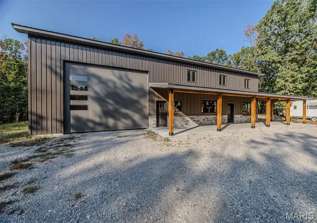Homes for sale in Lebanon, MO | 25195 Mcbride Ln, Lebanon, MO 65536 | MLS# MIS26040879
