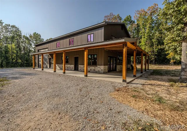 Homes for sale in Lebanon, MO | 25195 Mcbride Ln, Lebanon, MO 65536 | MLS# MIS26040879