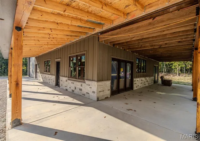 Homes for sale in Lebanon, MO | 25195 Mcbride Ln, Lebanon, MO 65536 | MLS# MIS26040879