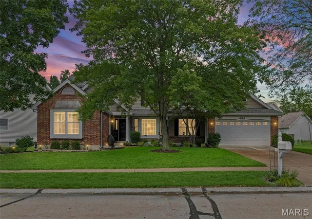 Photo 2 of Sale Pending at 484 Saint Thomas Isle Ln, Wildwood, MO 63040 | MLS# MIS26040886 | Listing updated on 2026-08-07