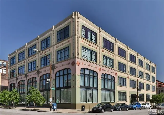 Photo 1 of Condo for sale at 2201 Locust St #413, Saint Louis, MO 63103 | MLS# MIS26040888 | Listing updated on 2026-10-18
