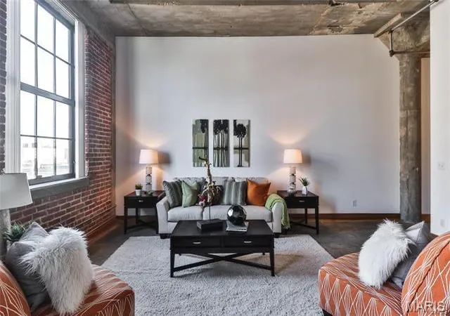 Photo 3 of Condo for sale at 2201 Locust St #413, Saint Louis, MO 63103 | MLS# MIS26040888 | Listing updated on 2026-10-18