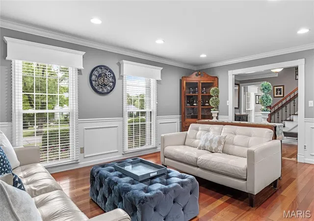 4th image of 1609 Featherstone Dr, Town And Country, MO 63131 | MLS# MIS26040890