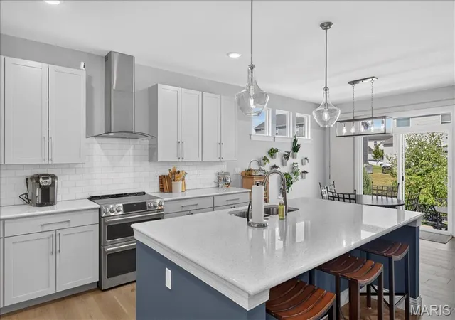 2nd image of 656 Moffett Laurel Dr, Lake St Louis, MO 63367 | MLS# MIS26040914