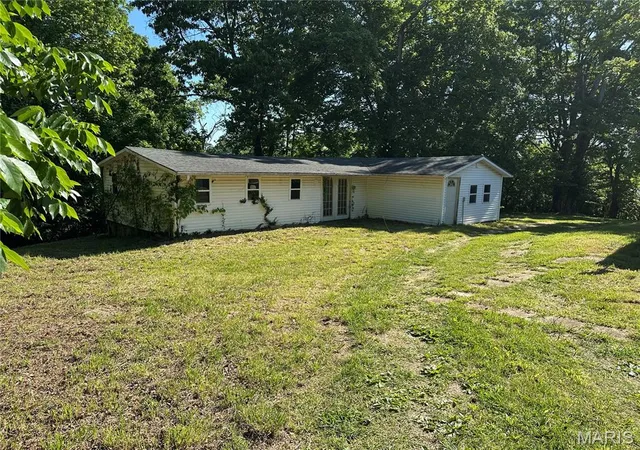 Homes for sale in Marble Hill, MO | 101 Orchard St, Marble Hill, MO 63764 | MLS# MIS26040919