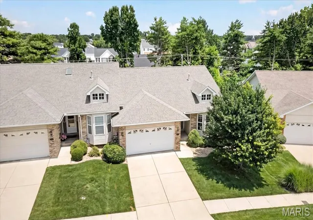 3rd image of 129 Braewood Cir #5C, St Charles, MO 63301 | MLS# MIS26040921