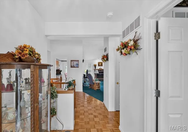 4th image of 129 Braewood Cir #5C, St Charles, MO 63301 | MLS# MIS26040921