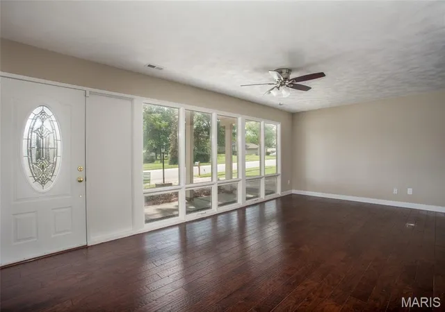 Homes for sale in Unincorporated, MO | 5127 Towne South Rd, Unincorporated, MO 63128 | MLS# MIS26040927