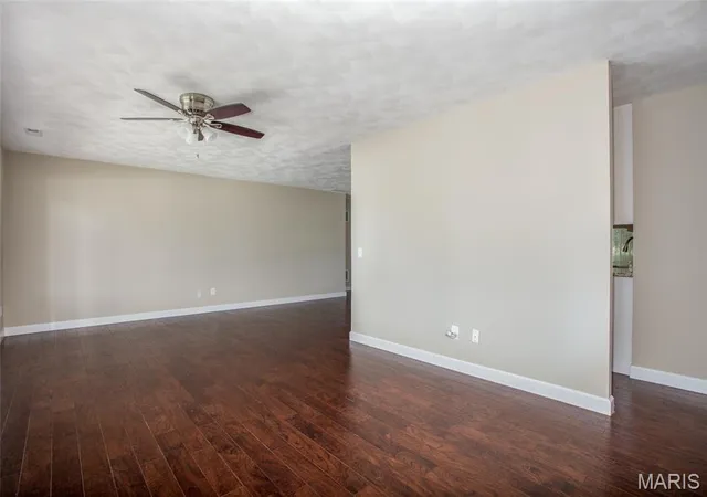 Homes for sale in Unincorporated, MO | 5127 Towne South Rd, Unincorporated, MO 63128 | MLS# MIS26040927