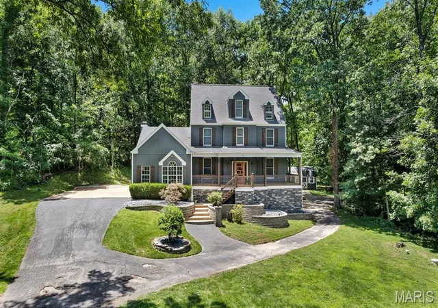 2nd image of 1827 Shiloh Woods Rd, Wildwood, MO 63005 | MLS# MIS26040937