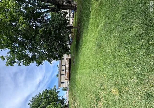 Homes for sale in Collinsville, IL | 203 Greenfield Dr, Collinsville, IL 62234 | MLS# MIS26040943