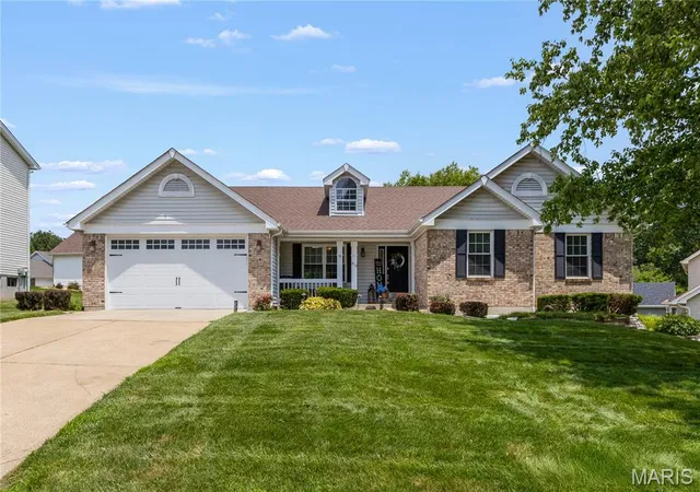 1st image of 418 Fox Lair Dr, Saint Charles, MO 63303 | MLS# MIS26040948