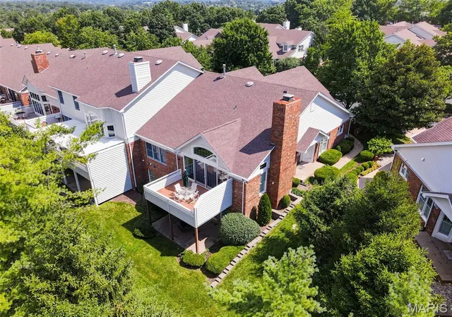 3rd image of 14632 Amberleigh Hill Ct, Chesterfield, MO 63017 | MLS# MIS26040952