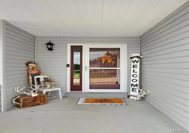 5th image of 181 Hidden Valley Wy, Winfield, MO 63389 | MLS# MIS26040957