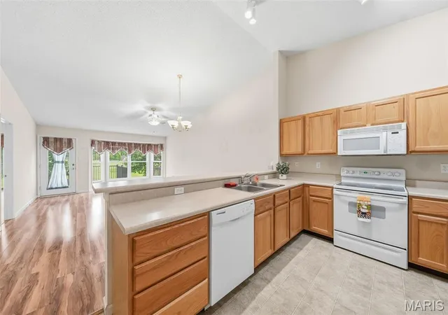 4th image of 203 Maryland Dr #36A, O Fallon, MO 63366 | MLS# MIS26040960