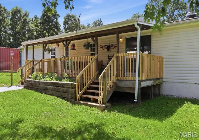 Homes for sale in Plato, MO | 12936 Hwy 17, Plato, MO 65552 | MLS# MIS26040985