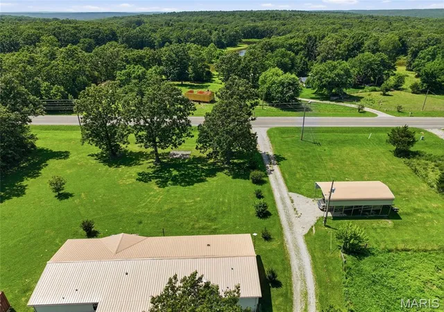 Homes for sale in Plato, MO | 12936 Hwy 17, Plato, MO 65552 | MLS# MIS26040985