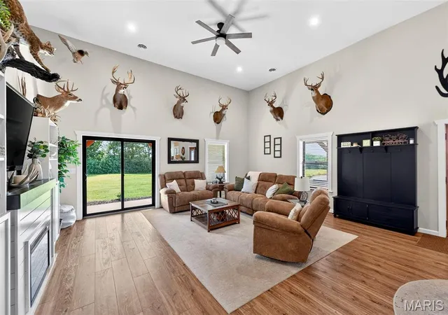 Homes for sale in Silex, MO | 519 Woods Rd, Silex, MO 63377 | MLS# MIS26040996