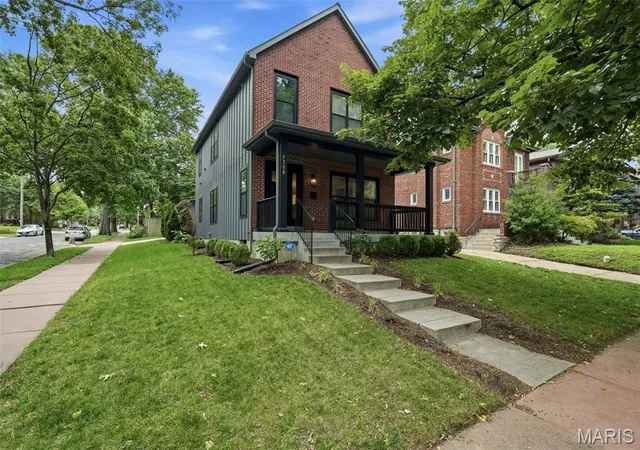 Homes for sale in University City, MO | 7300 Amherst Ave, University City, MO 63130 | MLS# MIS26041048