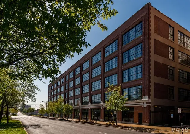Photo 1 of Condo for sale at 4100 Forest Park Ave #525, Saint Louis, MO 63108 | MLS# MIS26041069 | Listing updated on 2026-08-13