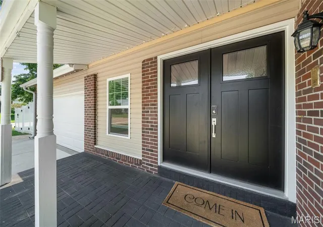3rd image of 378 Palermo Dr, Ballwin, MO 63021 | MLS# MIS26041073